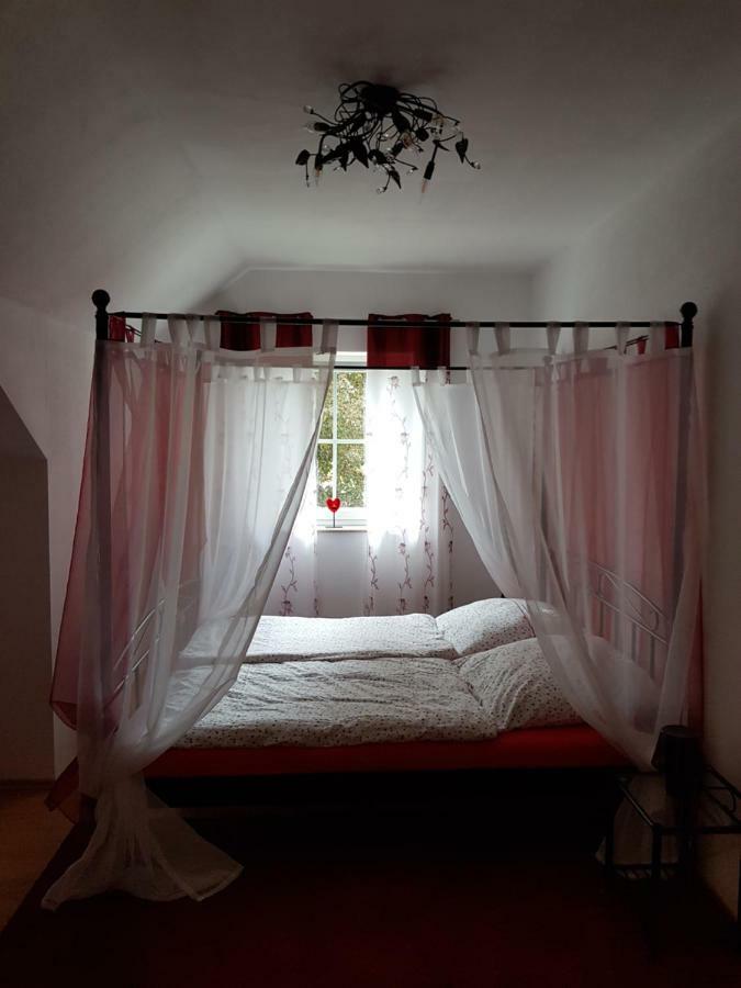 Romantik Ferienwohnung Am Tor Zum Allgaeu - Erwachsenenferienwohnung Fuchstal Eksteriør bilde