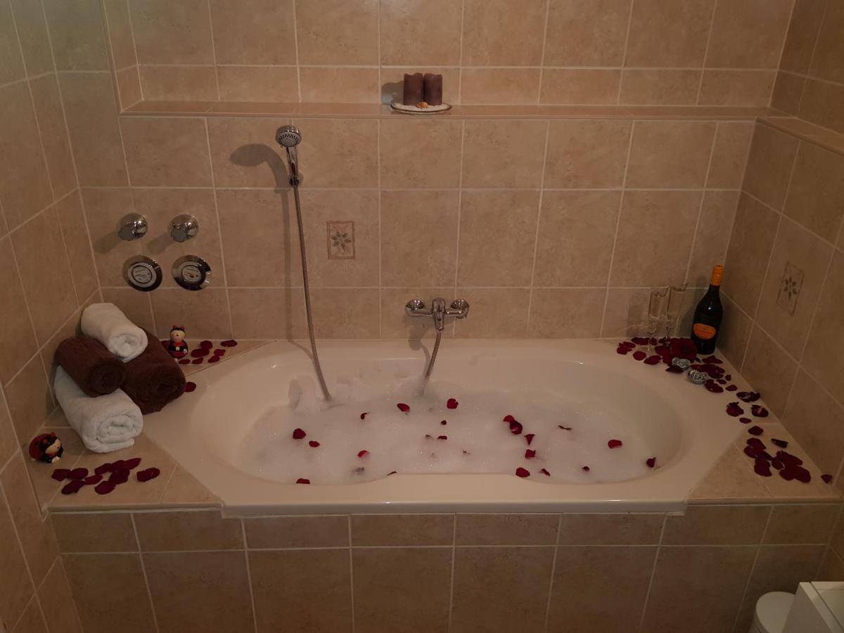 Romantik Ferienwohnung Am Tor Zum Allgaeu - Erwachsenenferienwohnung Fuchstal Eksteriør bilde